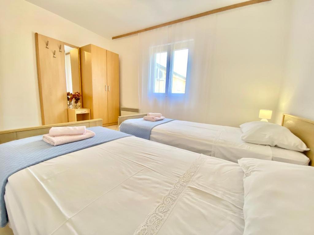 Ferienwohnung Porat Starigrad Paklenica Exterior foto