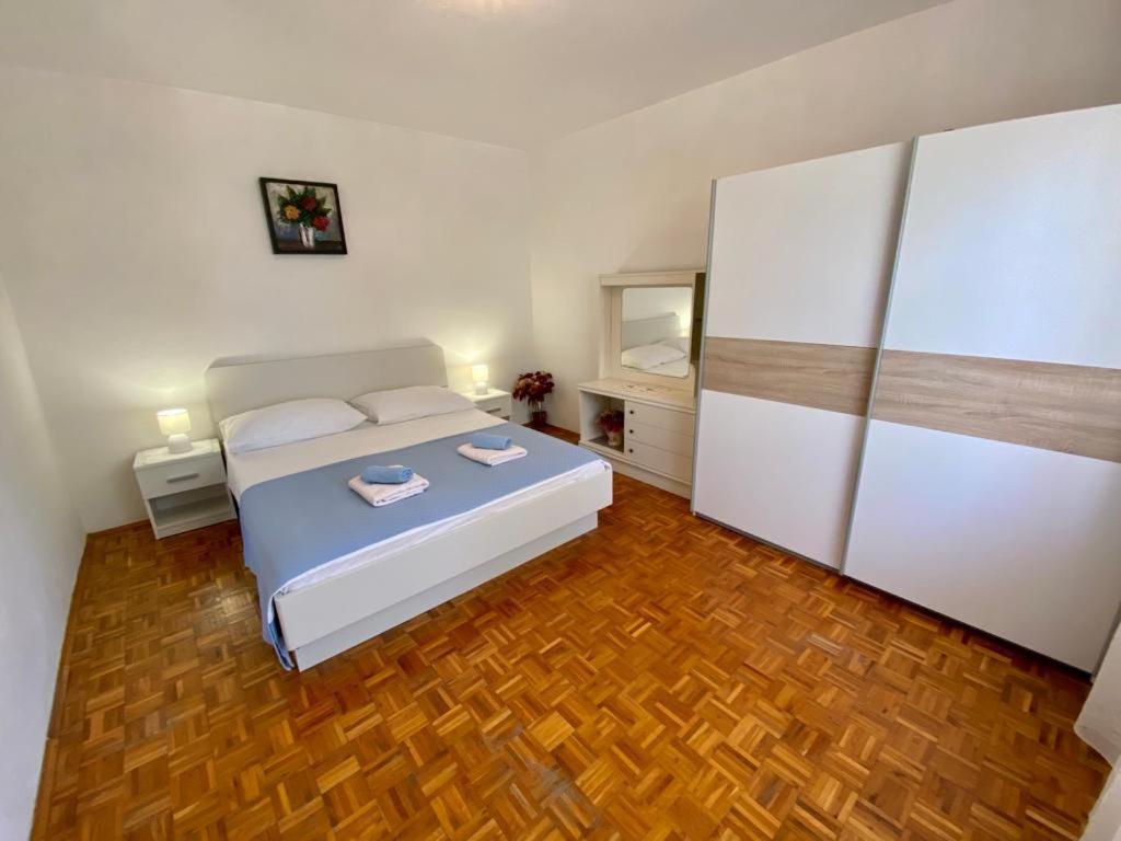 Ferienwohnung Porat Starigrad Paklenica Exterior foto
